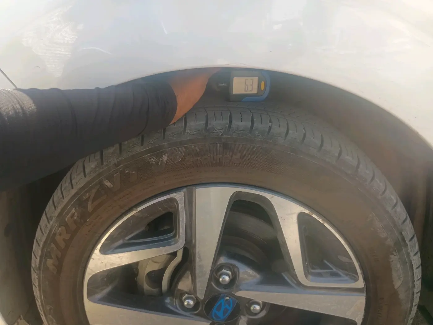 2023 Hyundai AURA SX 1.2 CNG, CNG, Manual, 57,058 km, tyre