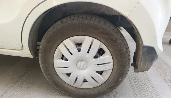 2019 Maruti Alto VXI, CNG, Manual, 1,63,684 km, tyre