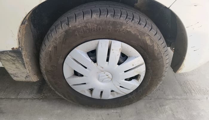 2019 Maruti Alto VXI, CNG, Manual, 1,63,684 km, tyre