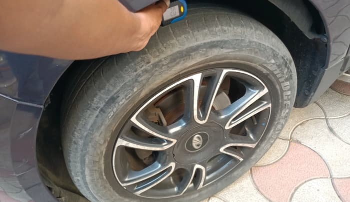 2018 Mahindra MARAZZO M8 7 STR, Diesel, Manual, 97,426 km, tyre