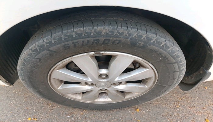 2013 Hyundai i20 SPORTZ 1.2, CNG, Manual, 89,074 km, tyre