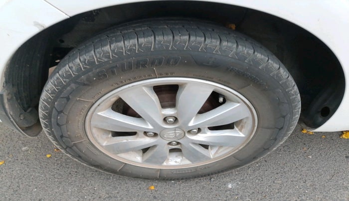 2013 Hyundai i20 SPORTZ 1.2, CNG, Manual, 89,074 km, tyre