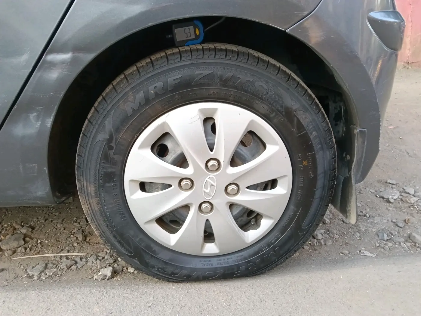 2011 Hyundai i10 MAGNA 1.2, Petrol, Manual, 83,105 km, tyre