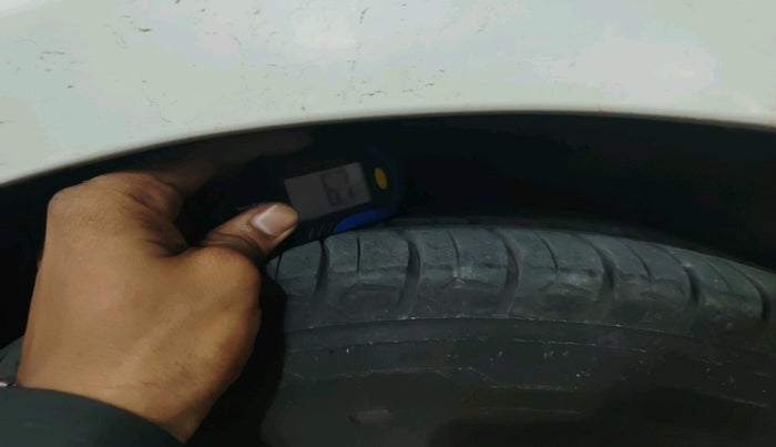 2018 Maruti Ertiga VDI SHVS, Diesel, Manual, 1,52,641 km, tyre