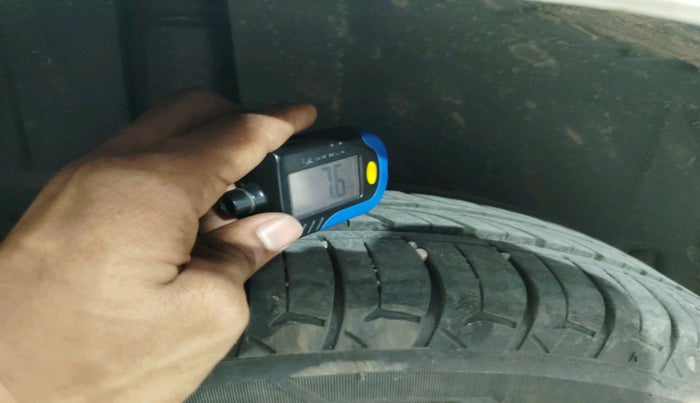 2018 Maruti Ertiga VDI SHVS, Diesel, Manual, 1,52,641 km, tyre