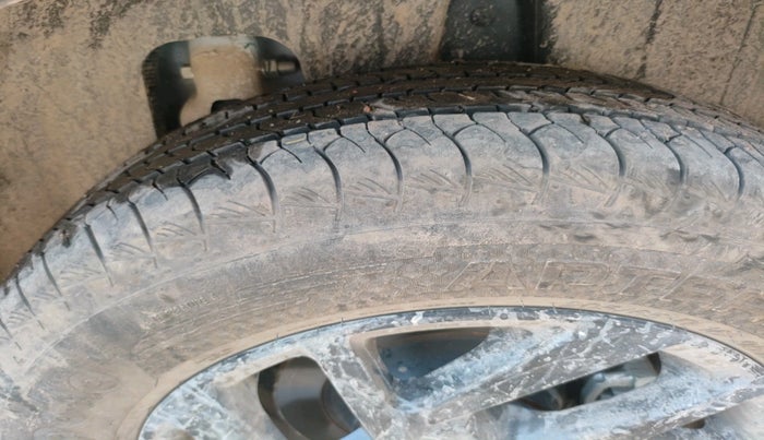 2025 Mahindra XUV 3XO REVX A 1.2 Petrol AT, Petrol, Automatic, 6,607 km, tyre