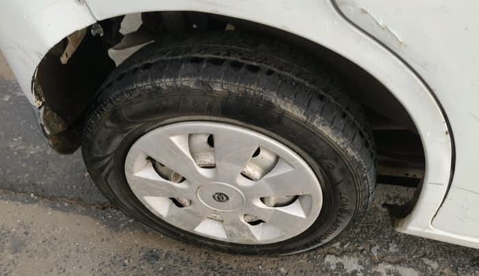 2018 Maruti Wagon R 1.0 LXI CNG, CNG, Manual, 1,46,308 km, tyre