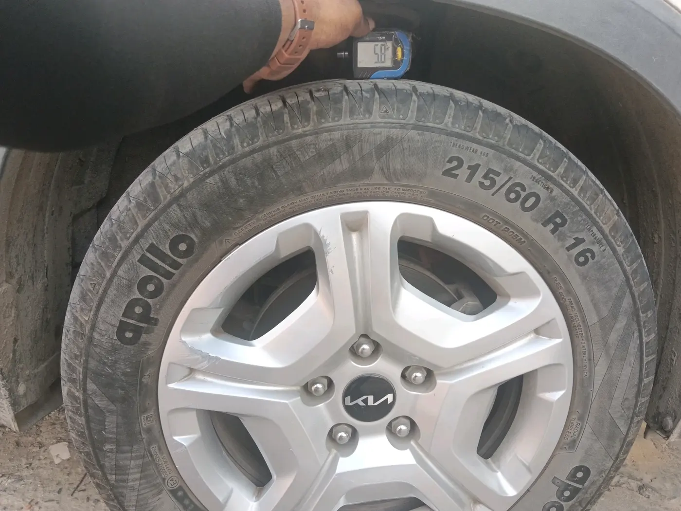 2023 KIA SONET HTK PLUS 1.2, Petrol, Manual, 22,703 km, tyre