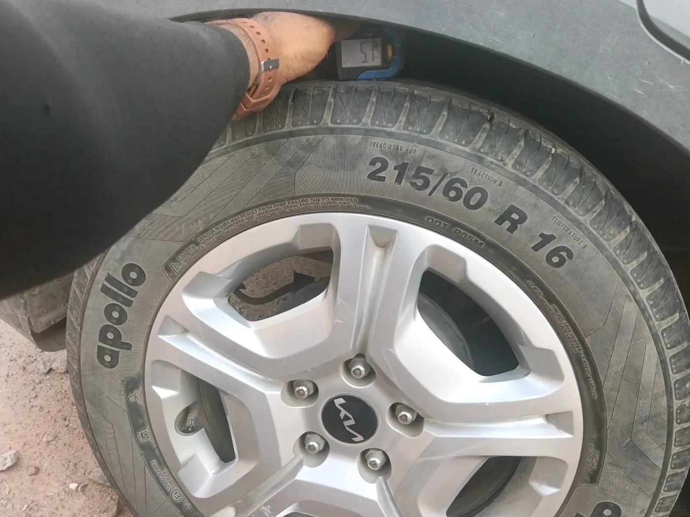 2023 KIA SONET HTK PLUS 1.2, Petrol, Manual, 22,703 km, tyre