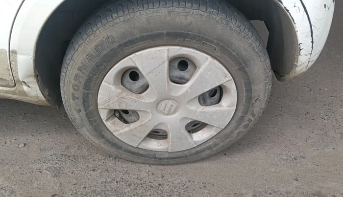 2010 Maruti Ritz VXI, Petrol, Manual, 8,250 km, tyre