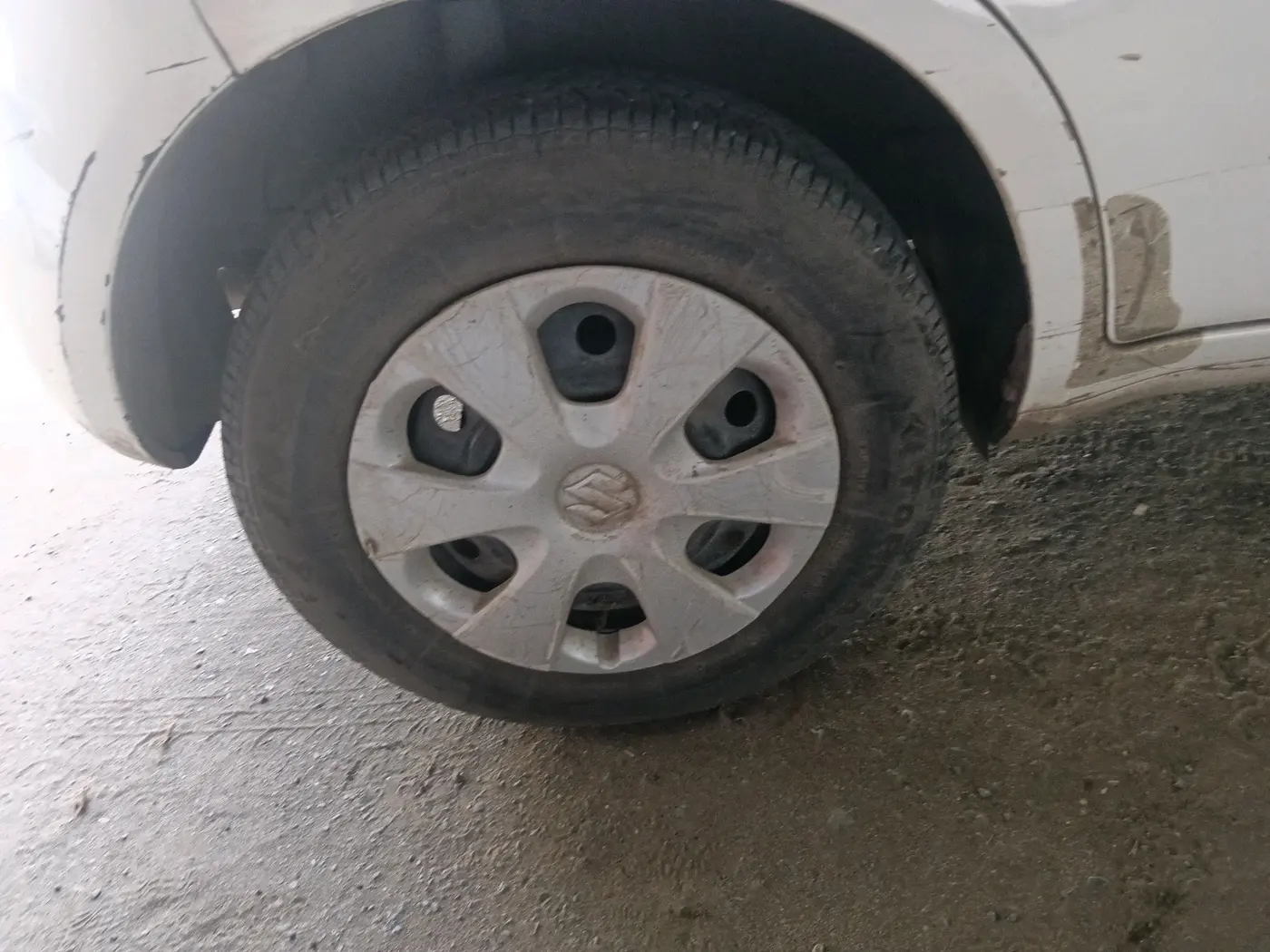 2010 Maruti Ritz VXI, Petrol, Manual, 8,250 km, tyre