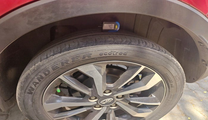 2019 Mahindra XUV300 W8 (O) 1.2 PETROL, Petrol, Manual, 38,965 km, tyre
