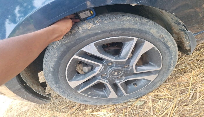 2018 Tata TIGOR XZ PLUS PETROL, Petrol, Manual, 69,503 km, tyre