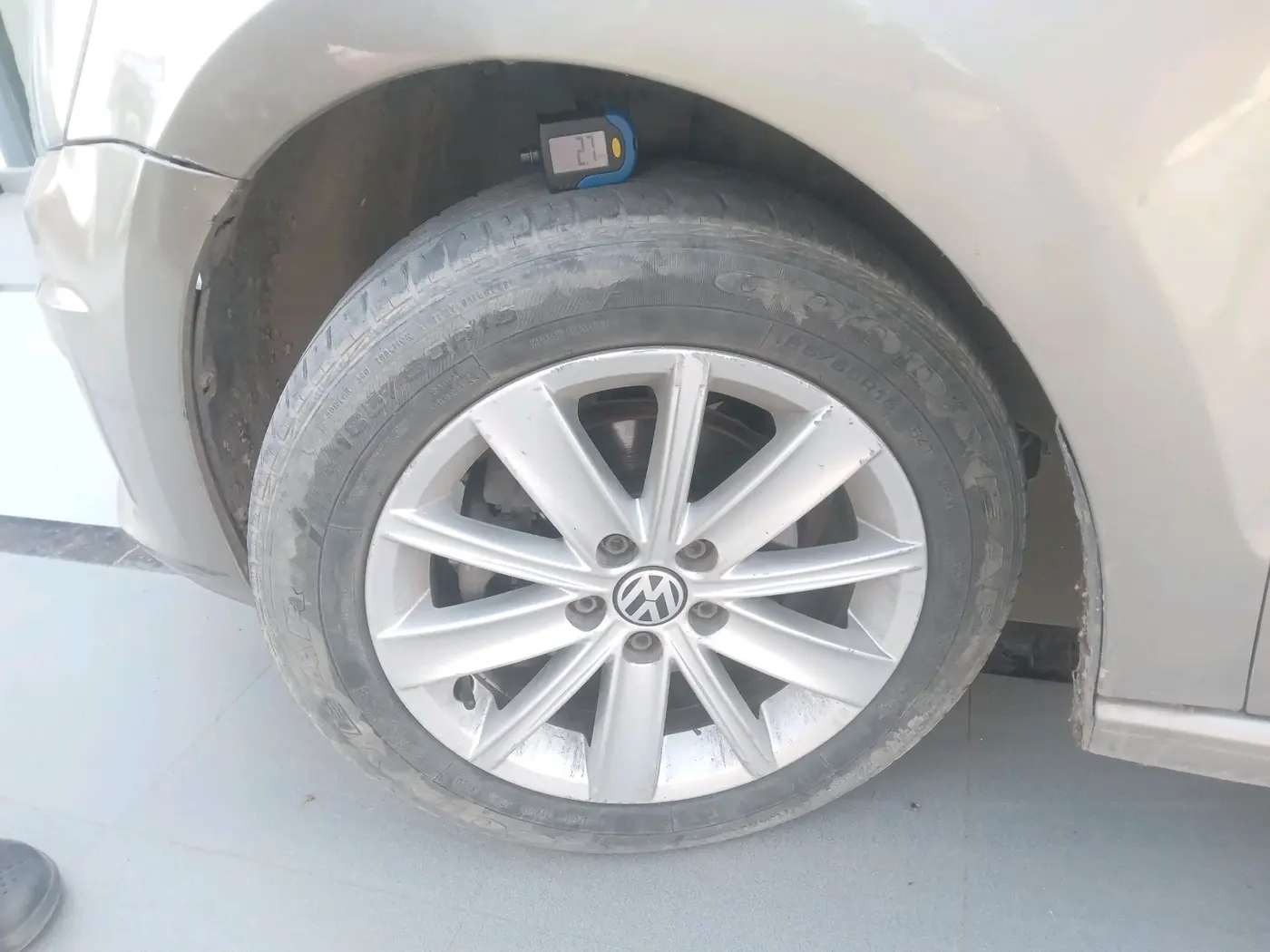 2016 Volkswagen Vento HIGHLINE 1.5 AT, Diesel, Automatic, 54,659 km, tyre