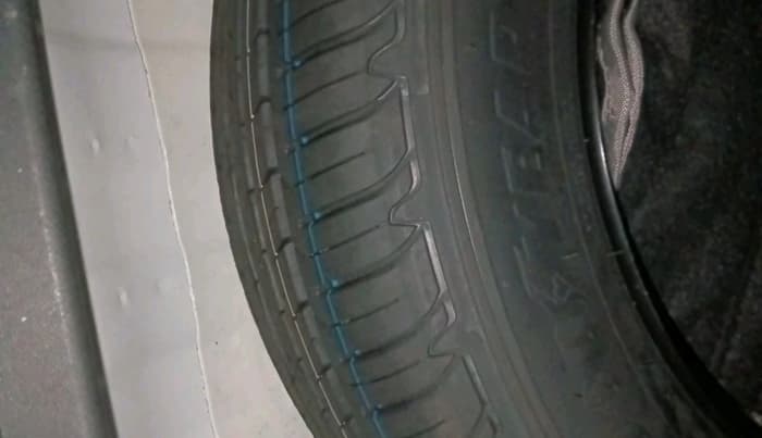 2025 Tata Curvv Accomplished S 1.2 Petrol 6MT, Petrol, Manual, 5,026 km, tyre