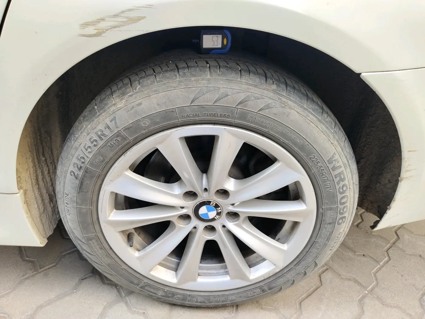2012 BMW 5 Series 520D 2.0, Diesel, Automatic, 72,681 km, tyre