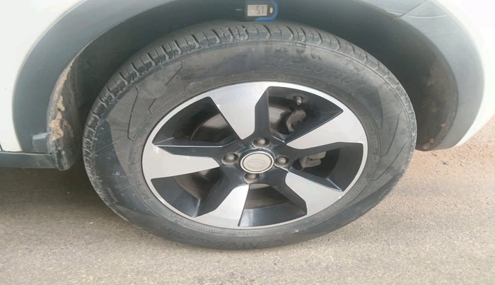 2019 Tata NEXON XZA PLUS DIESEL, Diesel, Automatic, 78,720 km, tyre