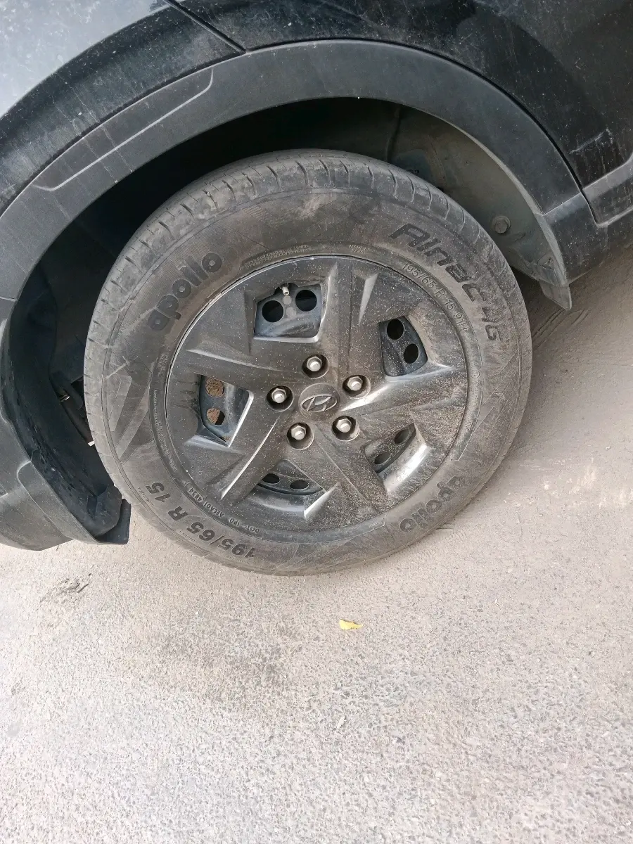 2024 Hyundai VENUE S Plus 1.2 Petrol MT, Petrol, Manual, 21,031 km, tyre