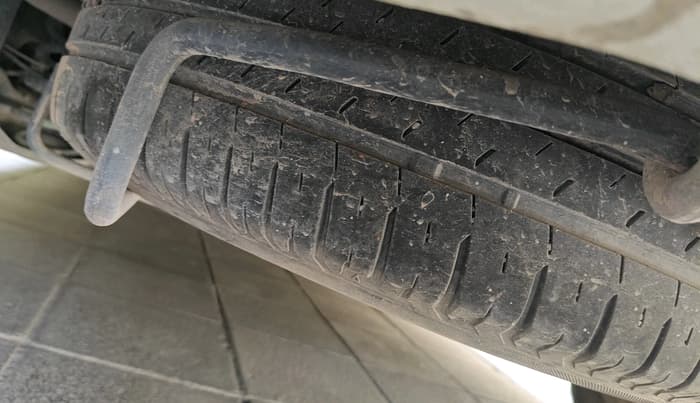 2019 Maruti Ertiga ZXI SHVS, Petrol, Manual, 69,281 km, tyre