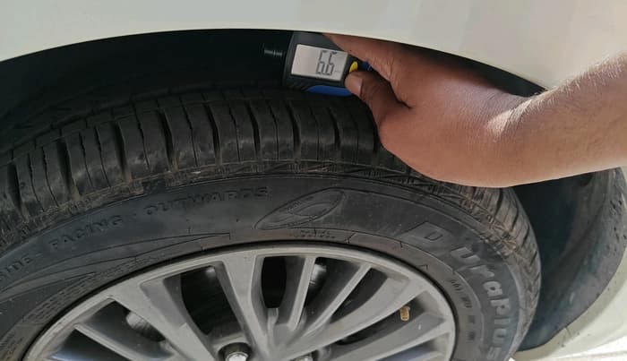 2019 Maruti Ertiga ZXI SHVS, Petrol, Manual, 69,281 km, tyre
