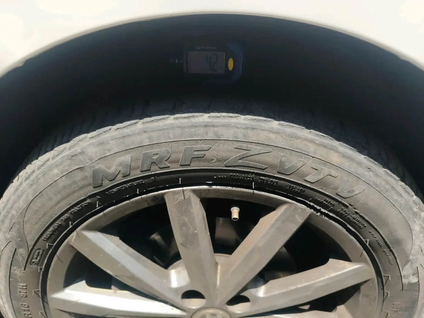 2018 Volkswagen Vento HIGHLINE 1.5 AT, Diesel, Automatic, 86,000 km, tyre