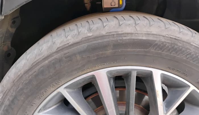 2021 Hyundai Tucson GLS 2WD AT DIESEL, Diesel, Automatic, 1,26,948 km, tyre