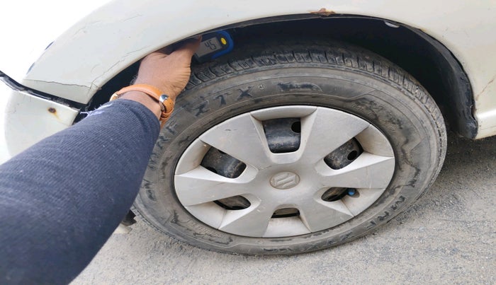 2013 Maruti A Star VXI, CNG, Manual, 1,11,311 km, tyre