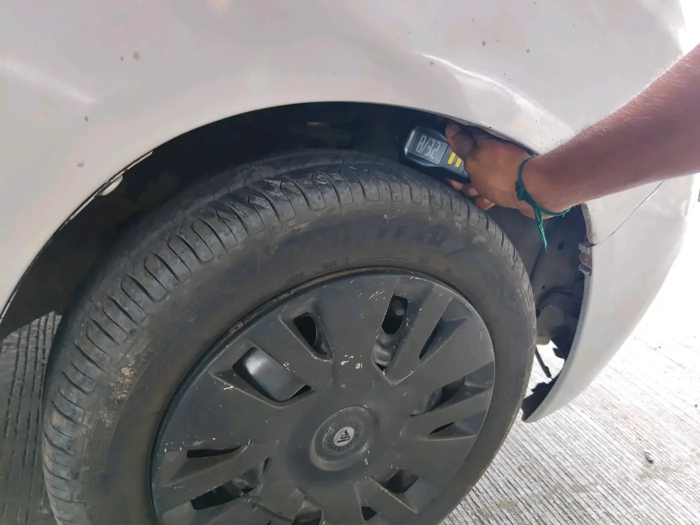 2011 Maruti Alto K10 VXI, Petrol, Manual, 98,025 km, tyre