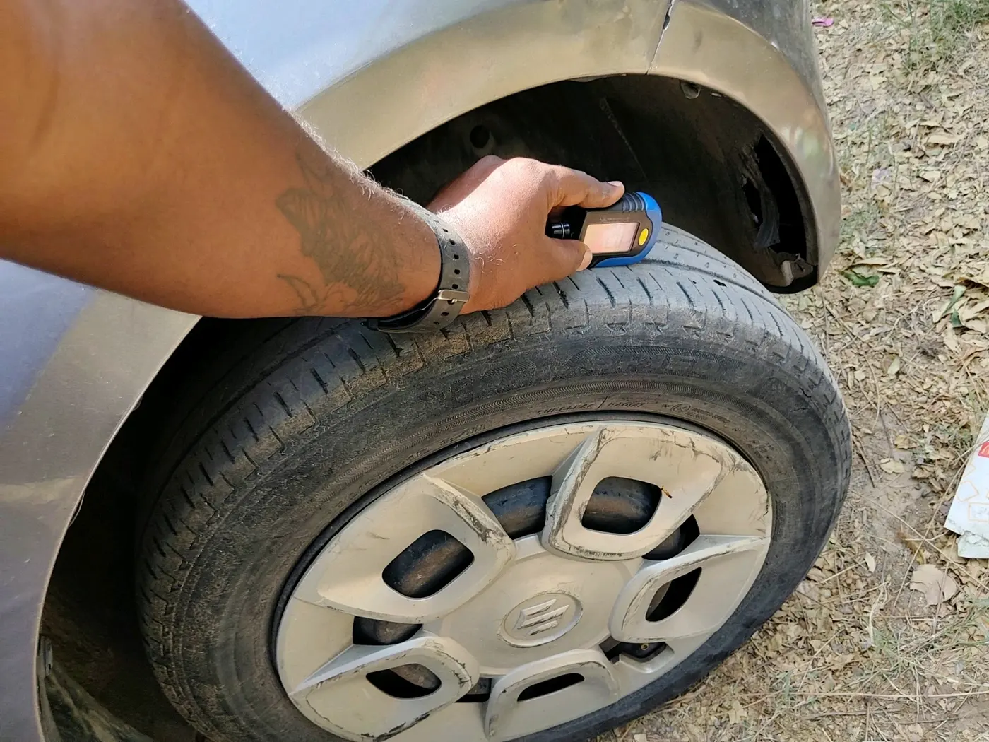 2019 Maruti IGNIS DELTA 1.2 AMT, Petrol, Automatic, 1,28,500 km, tyre