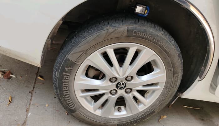 2018 Toyota YARIS VX CVT, Petrol, Automatic, 68,407 km, tyre
