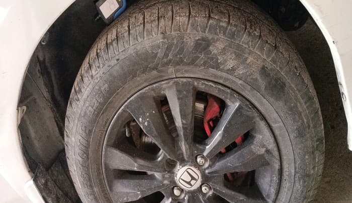 2012 Honda City 1.5L I-VTEC V MT SUNROOF, Petrol, Manual, 1,09,608 km, tyre