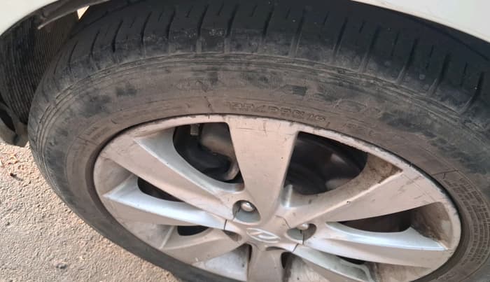2012 Hyundai Verna FLUIDIC 1.6 VTVT SX, Petrol, Manual, 1,02,161 km, tyre