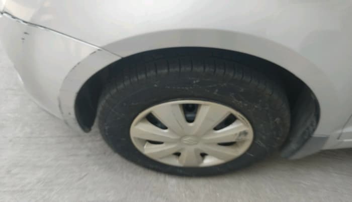 2010 Maruti Swift Dzire VXI, Petrol, Manual, 1,04,500 km, tyre