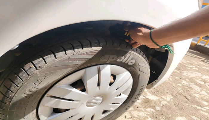 2019 Maruti Alto 800 LXI, Petrol, Manual, 79,643 km, tyre