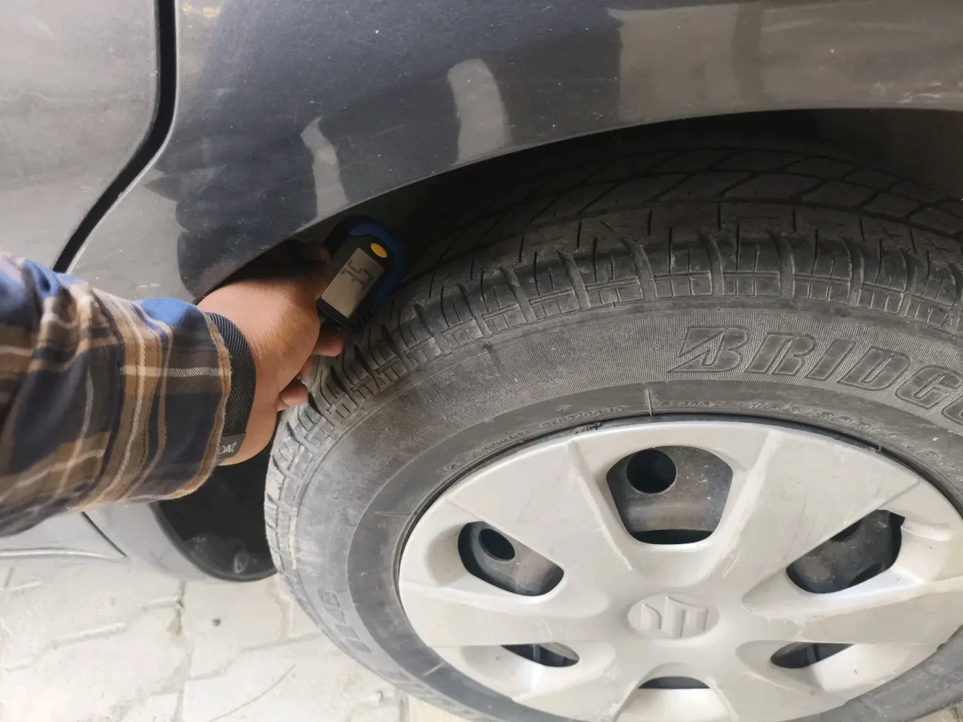2014 Maruti Ritz VXI, Petrol, Manual, 48,544 km, tyre