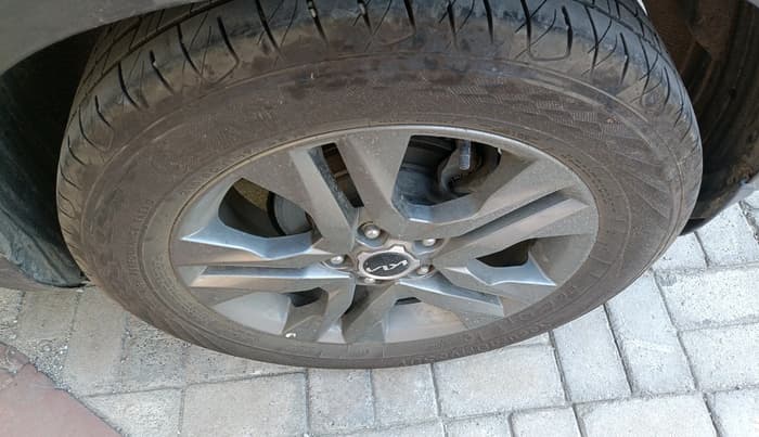 2022 KIA SELTOS HTX 1.5 DIESEL AT, Diesel, Automatic, 1,03,922 km, tyre