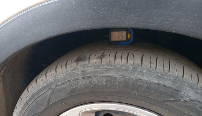 2020 Tata NEXON XZ DIESEL, Diesel, Manual, 1,49,760 km, tyre