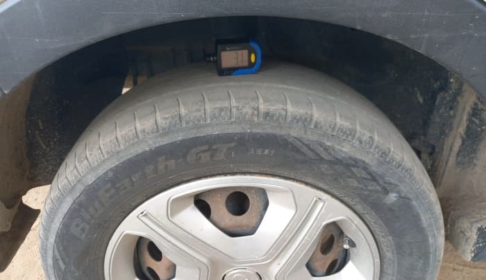 2020 Tata NEXON XZ DIESEL, Diesel, Manual, 1,49,760 km, tyre