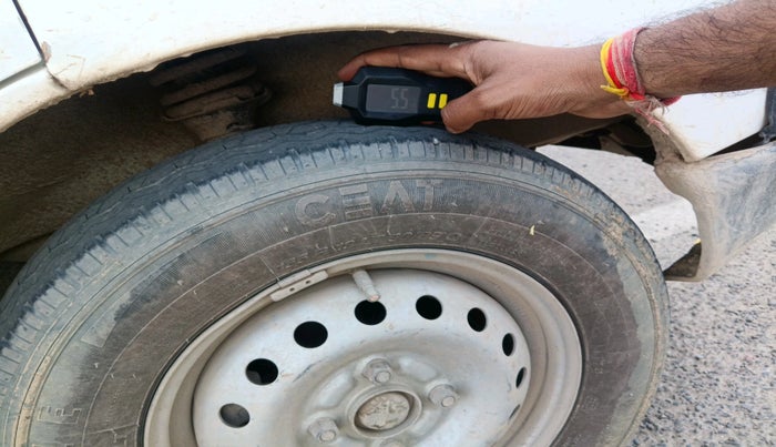 2023 Maruti Eeco 5 STR AC CNG, CNG, Manual, 67,207 km, tyre
