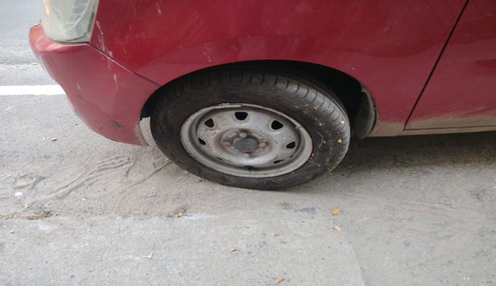 2009 Maruti Wagon R LXI MINOR, Petrol, Manual, 69,552 km, tyre