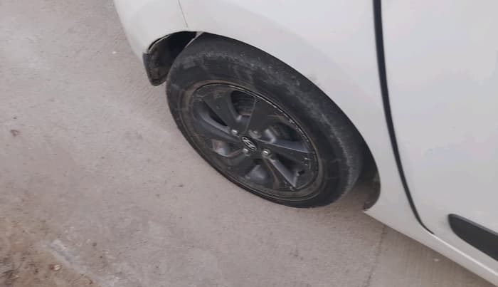 2018 Hyundai Grand i10 SPORTZ U2 1.2 KAPPA CRDI DUAL TONE, Diesel, Manual, 72,126 km, tyre