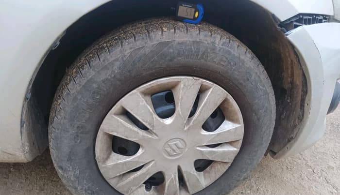 2013 Maruti Swift Dzire VDI, Diesel, Manual, 1,04,526 km, tyre
