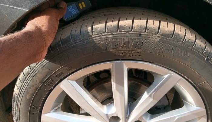 2018 Volkswagen Vento HIGHLINE PLUS 1.5 AT 16 ALLOY, Diesel, Automatic, 71,822 km, tyre