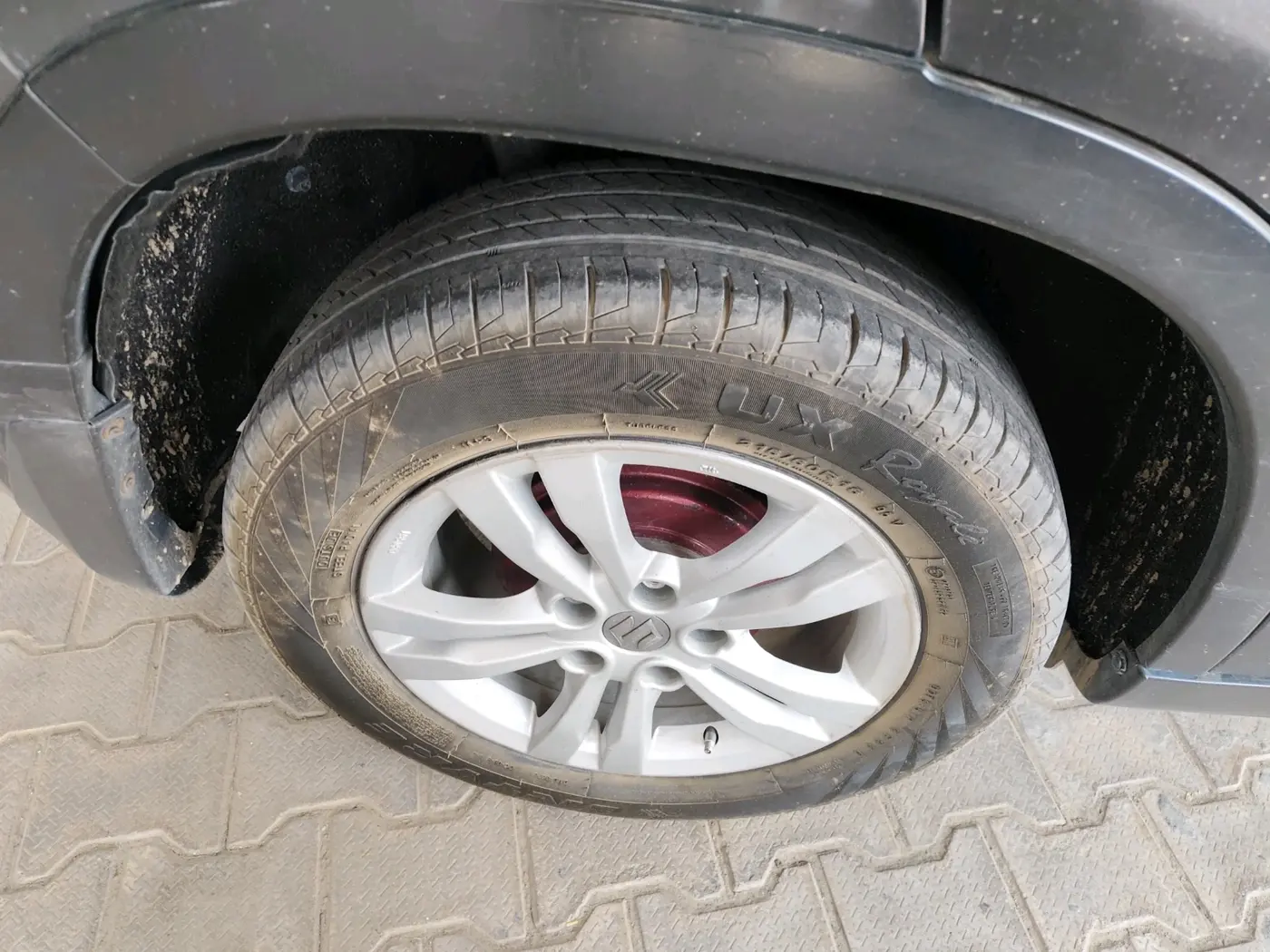 2018 Maruti Vitara Brezza VDI (O), Diesel, Manual, 93,160 km, tyre