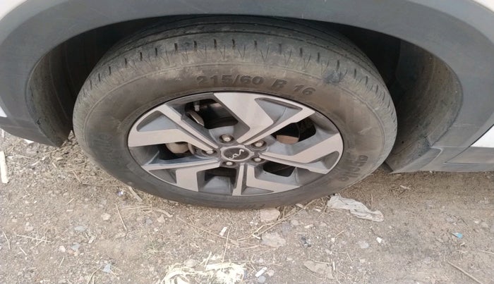 2022 KIA SONET HTX 1.5, Diesel, Manual, 1,18,810 km, tyre