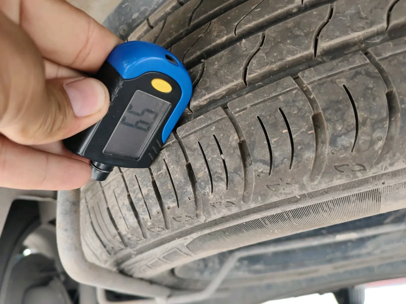 2023 Maruti XL6 ZETA CNG, CNG, Manual, 44,791 km, tyre