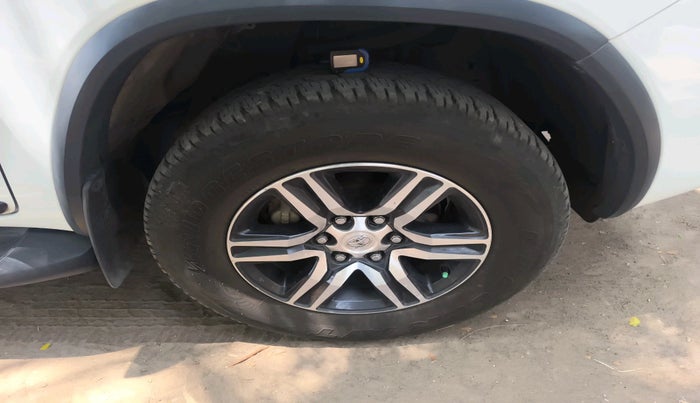 2024 Toyota Fortuner 4X2 AT 2.8 DIESEL, Diesel, Automatic, 78,773 km, tyre