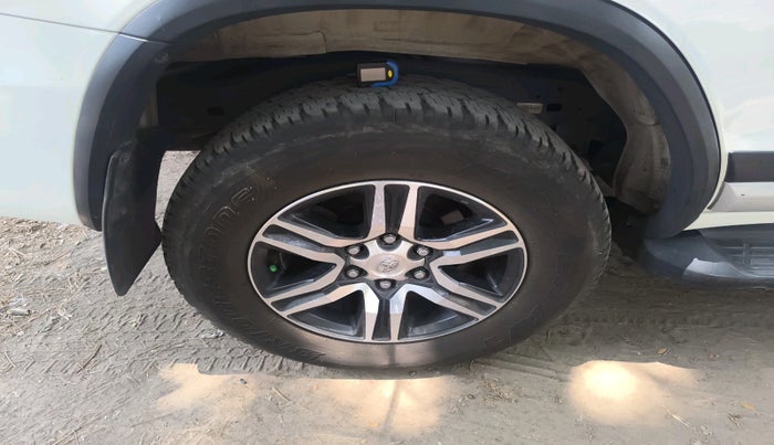 2024 Toyota Fortuner 4X2 AT 2.8 DIESEL, Diesel, Automatic, 78,773 km, tyre