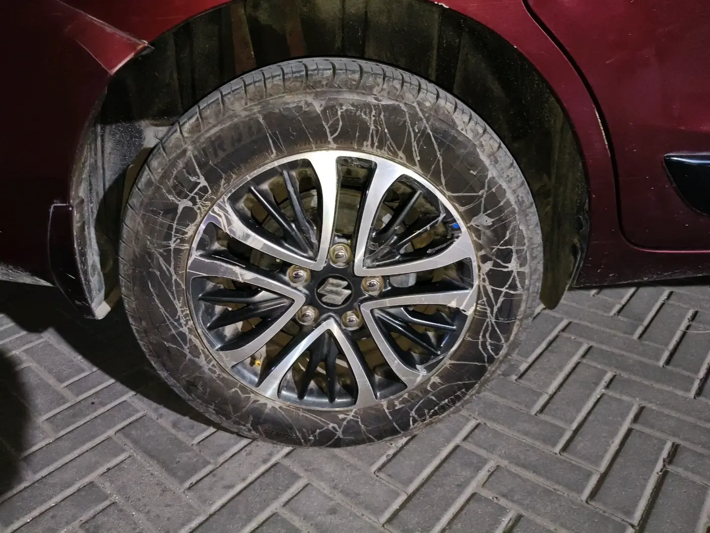 2022 Maruti Ertiga ZXI (O) CNG, CNG, Manual, 76,584 km, tyre