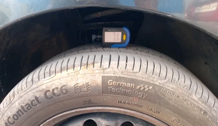2018 Volkswagen Ameo COMFORTLINE 1.0L, CNG, Manual, 1,52,866 km, tyre